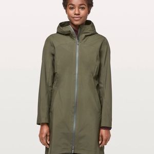 NWT Lululemon Rain Rebel Jacket Dark Olive size 10